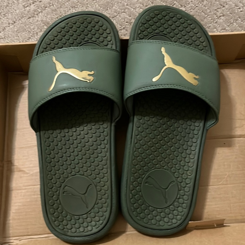 Women puma shoes